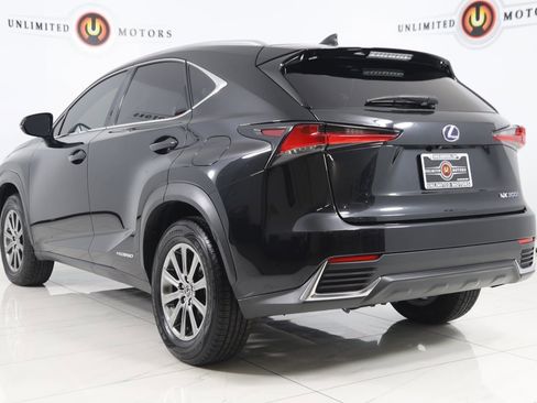 Used 2018 Lexus NX 300h AWD image 4