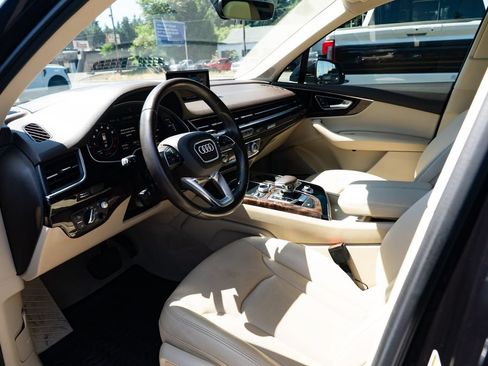 Used 2019 Audi Q7 3.0T Prestige AWD/4WD image 21
