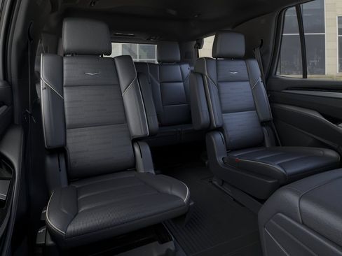 New 2026 Cadillac Escalade Sport w/ LPO, ONYX Package AWD/4WD image 17