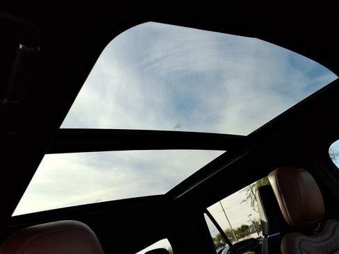 Used 2022 Lincoln Navigator L Reserve image 10