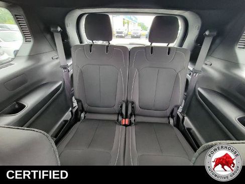 Used 2024 Jeep Grand Cherokee L Laredo RWD image 17