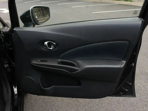 Used 2016 Nissan Versa Note SV FWD image 28