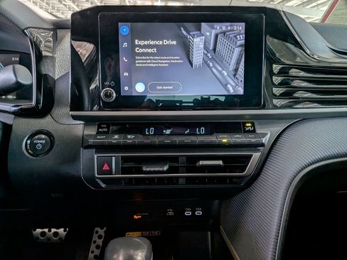 Certified 2025 Toyota Camry SE FWD image 19