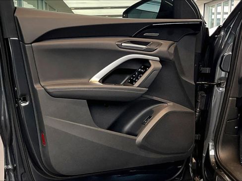 Certified 2025 Audi Q5 Prestige image 21