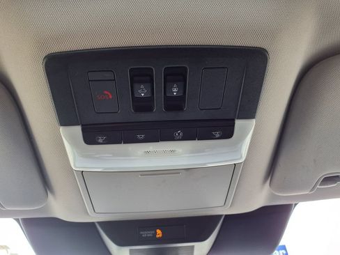 Used 2023 Nissan Pathfinder SL w/ SL Premium Package FWD image 28