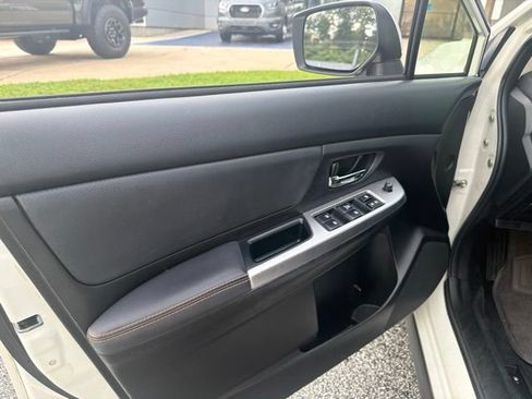 Used 2017 Subaru Crosstrek 2.0i Limited AWD/4WD image 18