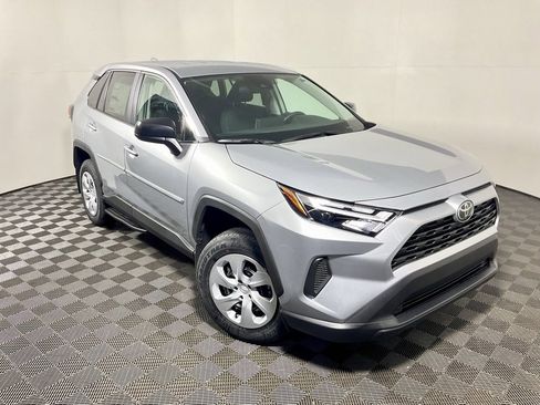 New 2025 Toyota RAV4 LE image 4