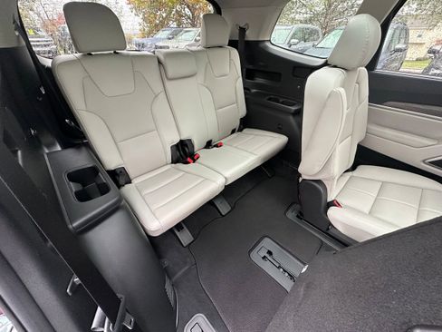 Used 2022 Kia Telluride SX w/ Nightfall Edition Package image 28