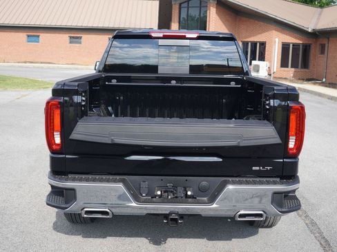 New 2026 GMC Sierra 1500 SLT w/ SLT Convenience Package image 5