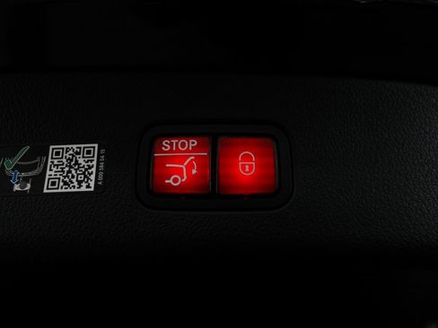 Used 2024 Mercedes-Benz GLC 43 AMG AMG GLC 43 w/ Driver Assistance Package image 42