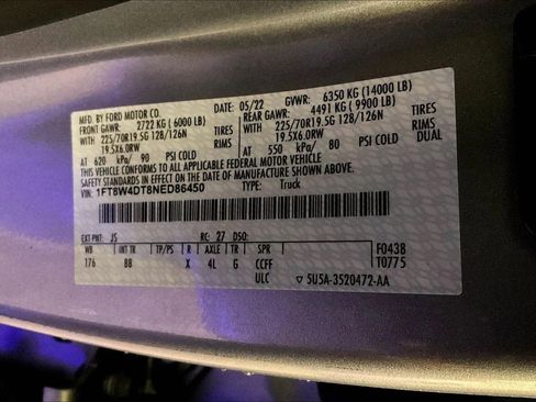 Used 2022 Ford F450 Platinum w/ FX4 Off-Road Package image 34