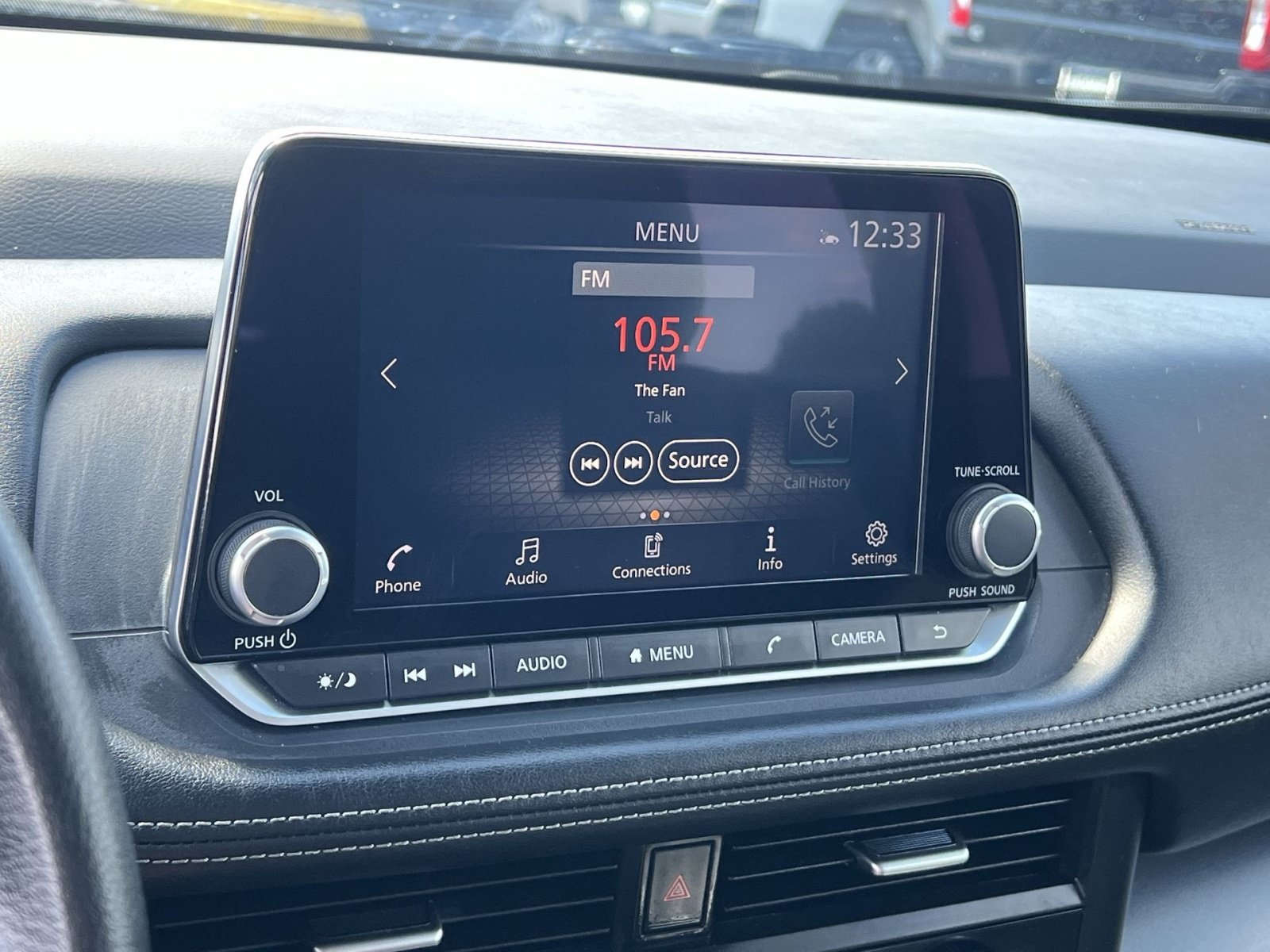 Used 2024 Nissan Rogue SV AWD/4WD image 18