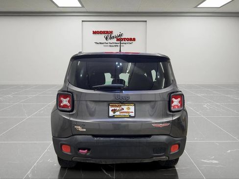 Used 2017 Jeep Renegade Trailhawk image 6