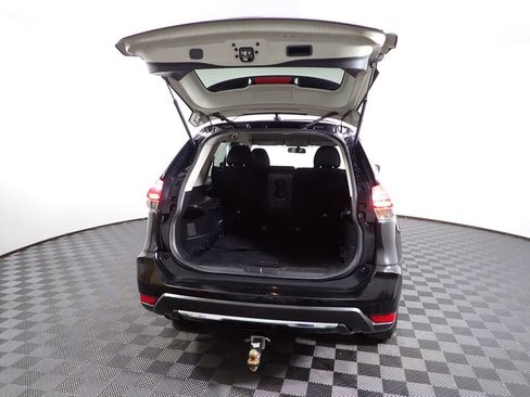 Used 2017 Nissan Rogue SV image 15