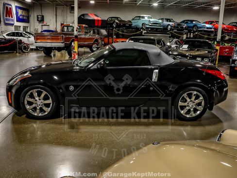 Used 2004 Nissan 350Z Touring image 13