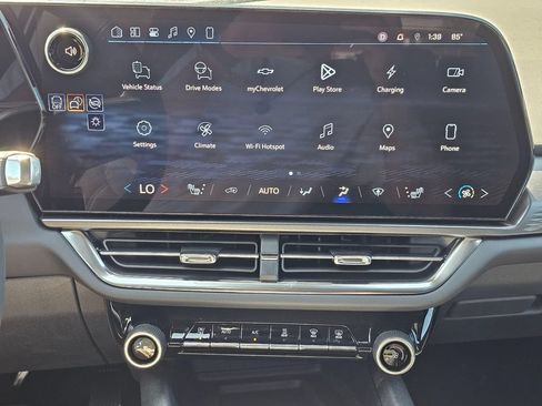 New 2026 Chevrolet Equinox EV LT w/ Comfort Package FWD image 28