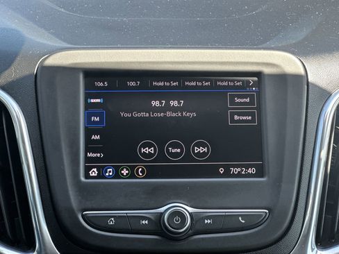 Used 2020 Chevrolet Equinox LT w/ Driver Convenience Package image 26