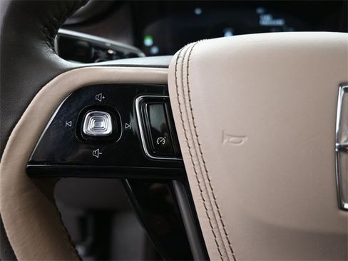Used 2022 Lincoln Aviator Reserve w/ Class IV Trailer Tow Package image 28