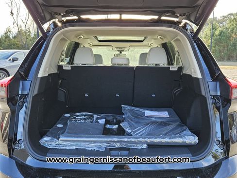 New 2026 Nissan Rogue Dark Armor image 6