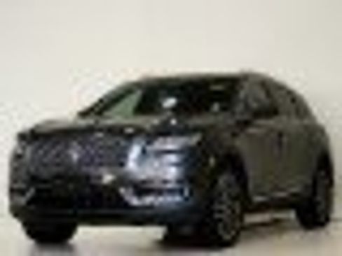 Used 2020 Lincoln Nautilus Reserve w/ Equipment Group 201A image 3