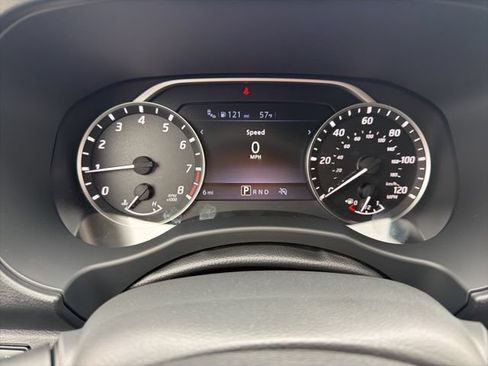 Used 2026 Nissan Frontier SV w/ All-Weather Content Package RWD image 18