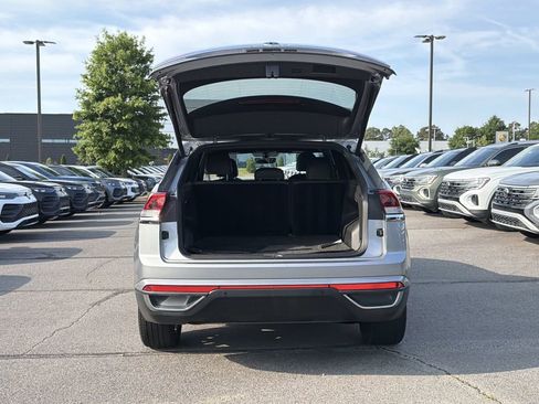 Used 2021 Volkswagen Atlas Cross Sport SE w/ Panoramic Sunroof Package AWD/4WD image 14
