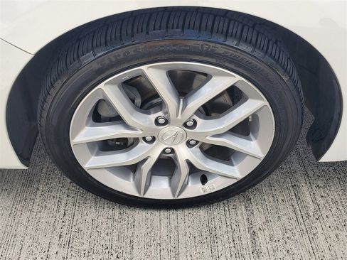 Used 2020 Acura ILX image 4