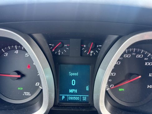 Used 2011 Chevrolet Equinox LS w/ Bluetooth Package image 27