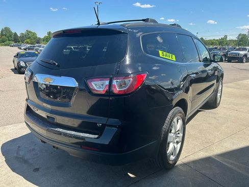 Used 2017 Chevrolet Traverse LT w/ Style and Technology Package AWD/4WD image 5