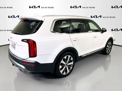 Used 2022 Kia Telluride EX w/ EX Premium Package FWD image 8