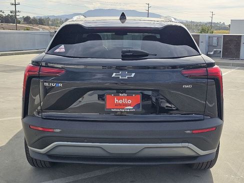 Used 2025 Chevrolet Blazer EV LT image 15