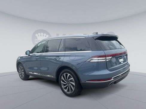 Used 2026 Lincoln Aviator AWD image 4