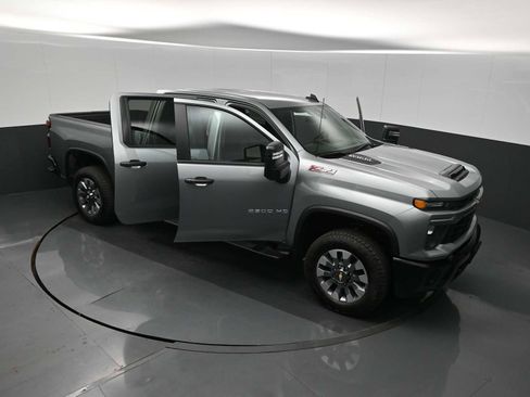New 2026 Chevrolet Silverado 2500 Custom w/ Custom Convenience Package image 26