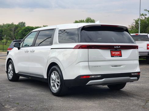 Used 2024 Kia Carnival LX FWD image 5