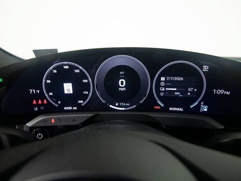Certified 2025 Porsche Taycan RWD image 24