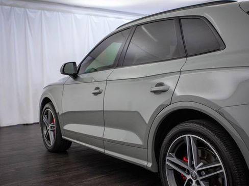 Used 2020 Audi SQ5 Premium Plus w/ Premium Plus Package image 32