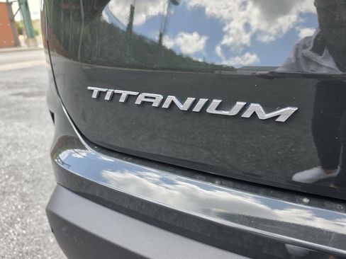 Used 2023 Ford Edge Titanium AWD/4WD image 13