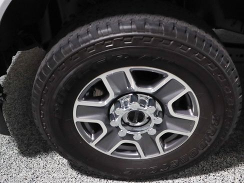 Used 2024 Ford F250 Lariat image 11