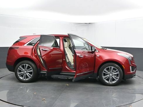 Used 2025 Cadillac XT5 Premium Luxury AWD/4WD image 62