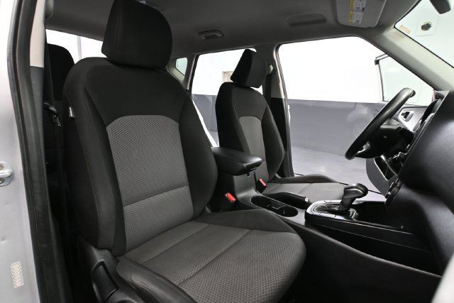 Used 2020 Kia Soul LX FWD image 36