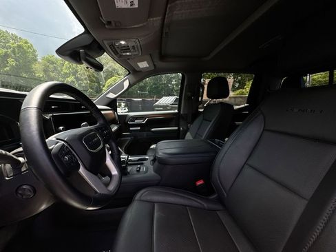 Used 2024 GMC Sierra 1500 Denali w/ Technology Package AWD/4WD image 13