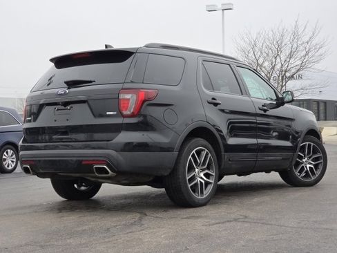 Used 2017 Ford Explorer Sport image 9