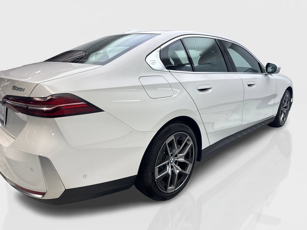 Used 2026 BMW 530i RWD image 14