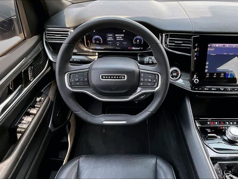 Used 2022 Jeep Wagoneer Series II w/ Premium Group I AWD/4WD image 6