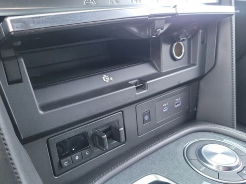 Certified 2021 Nissan Armada SL w/ Midnight Edition Package RWD image 12
