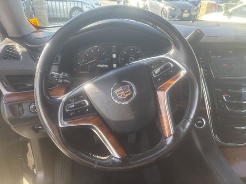 Used 2015 Cadillac Escalade ESV Premium image 15