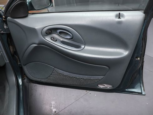 Used 1997 Ford Taurus GL FWD image 19