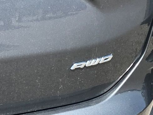 Used 2024 Ford Edge Titanium AWD/4WD image 4