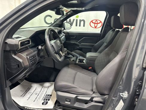 Certified 2025 Toyota Tacoma SR5 image 25