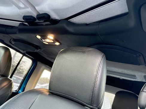 Used 2022 Jeep Wrangler Unlimited Sahara w/ Cold Weather Group image 20